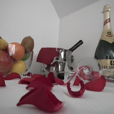 Naša Tvrđava Guest Accommodation Novi Sad Esterno foto