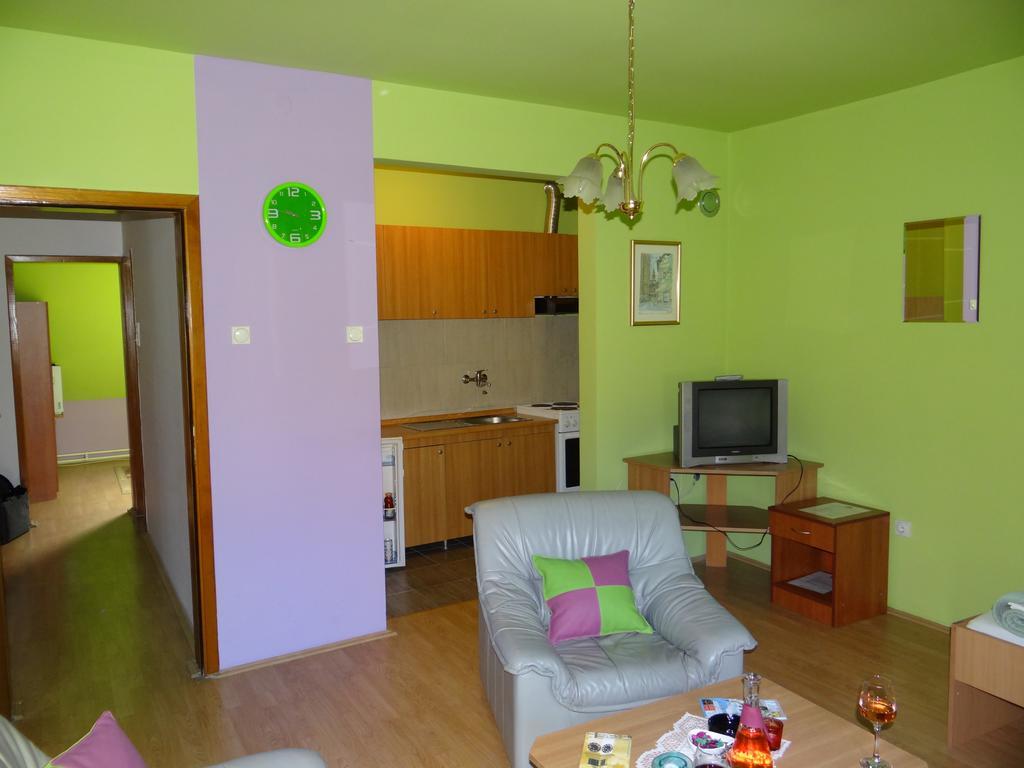 Naša Tvrđava Guest Accommodation Novi Sad Esterno foto