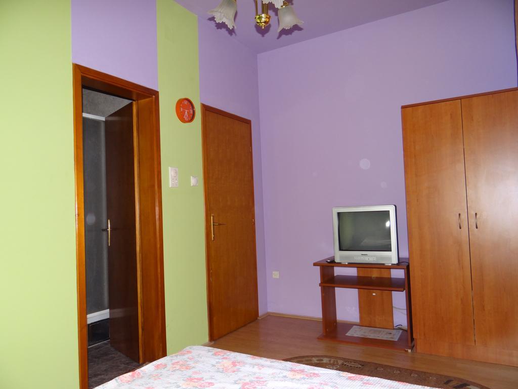 Naša Tvrđava Guest Accommodation Novi Sad Esterno foto
