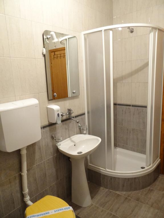 Naša Tvrđava Guest Accommodation Novi Sad Esterno foto