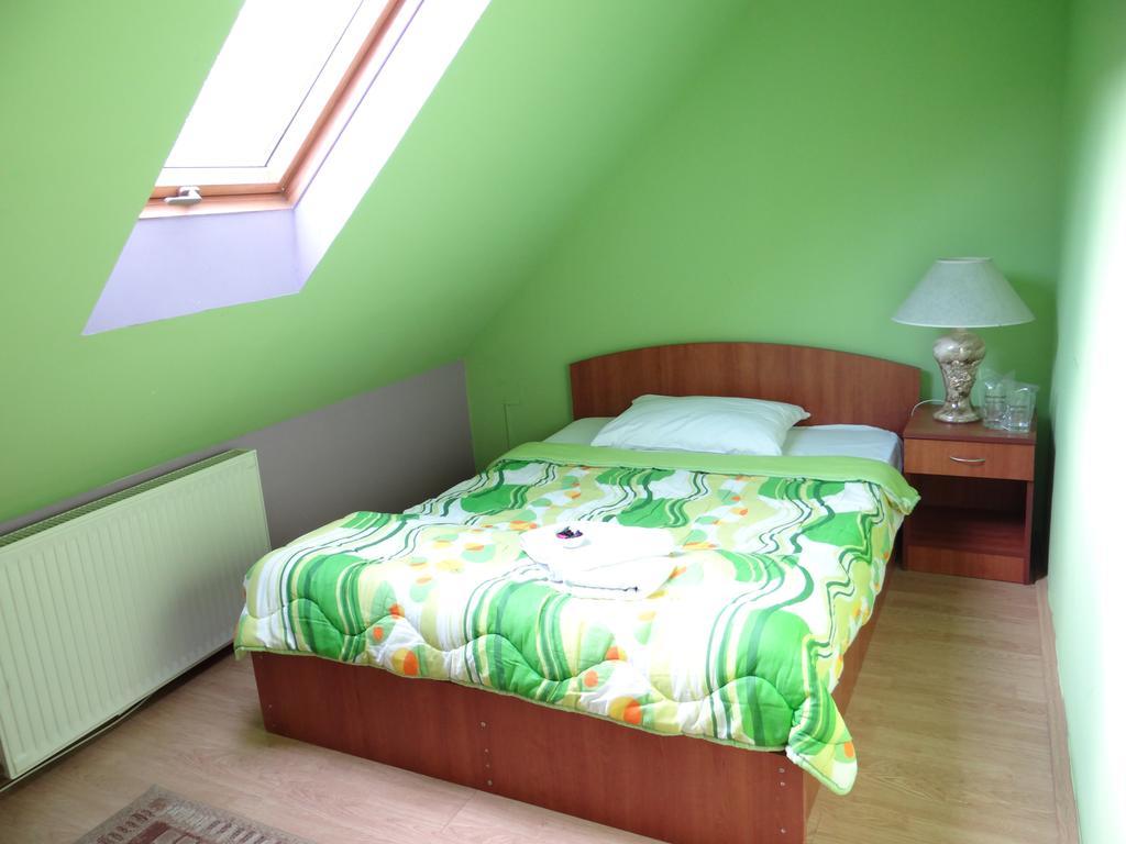 Naša Tvrđava Guest Accommodation Novi Sad Esterno foto